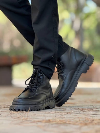 CH2529 - Fantasya ST Erkek Bot SIYAH